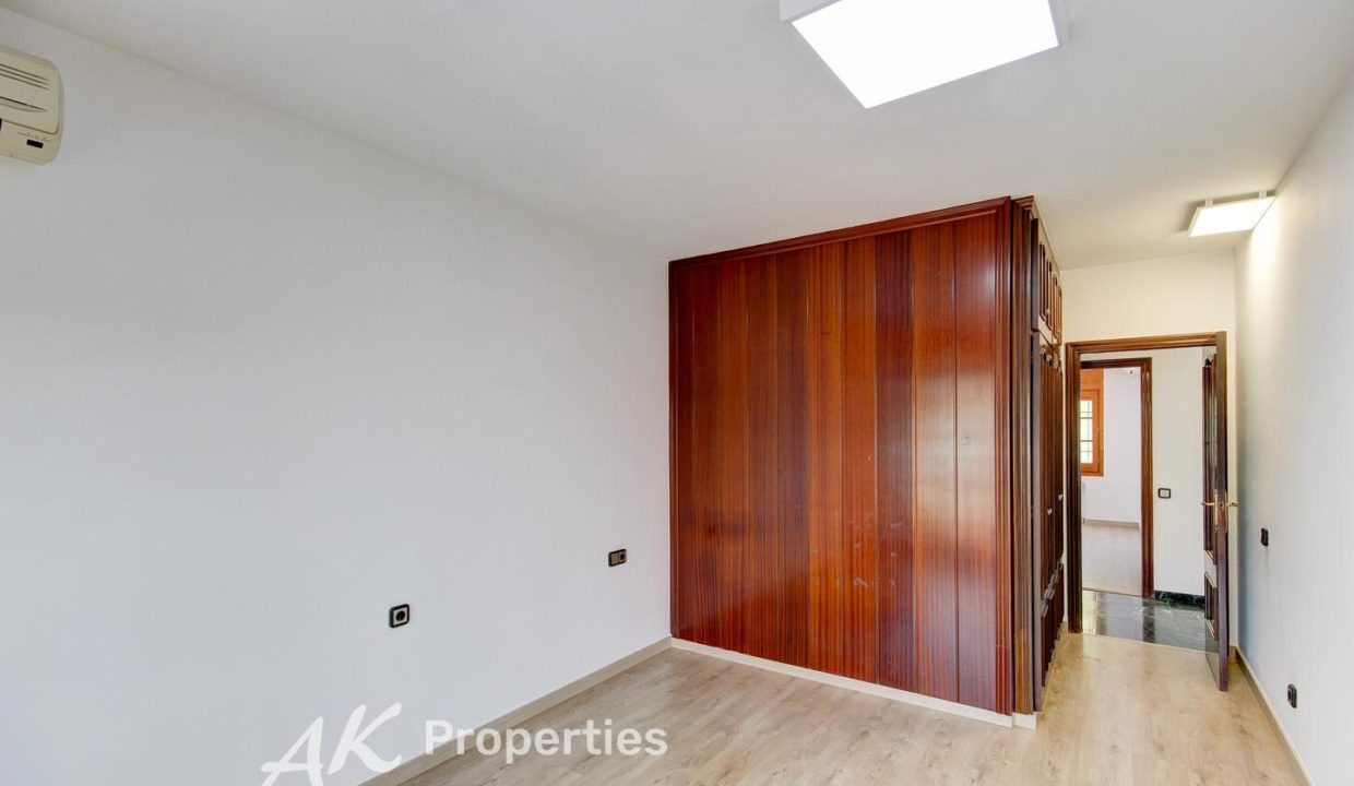 casa-en-venta-con-ascensor-poal-castelld-3792759-fa01a54b.jpg