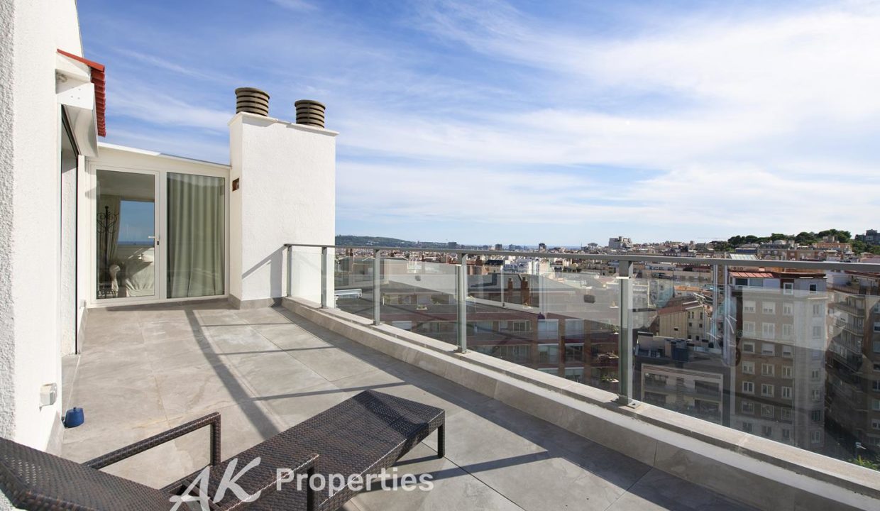 atico-duplex-en-venta-con-vistas-increib-4039088-5e2e1165.jpg