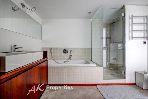 oportunidad-nica-en-barcelona-4097304-65677a28-1.jpg