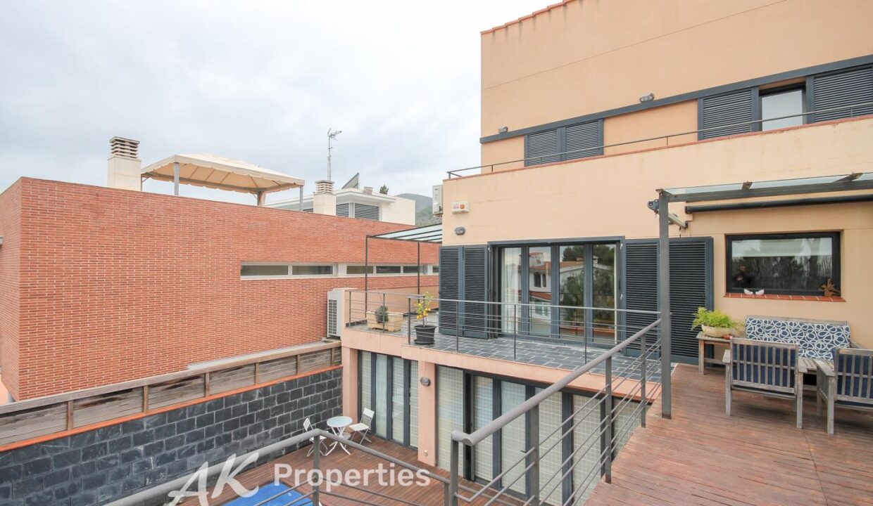 casa-unifamiliar-con-licencia-turistica-4107181-64730e16-10.jpg