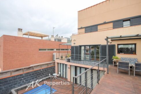 casa-unifamiliar-con-licencia-turistica-4107181-64730e16-10.jpg