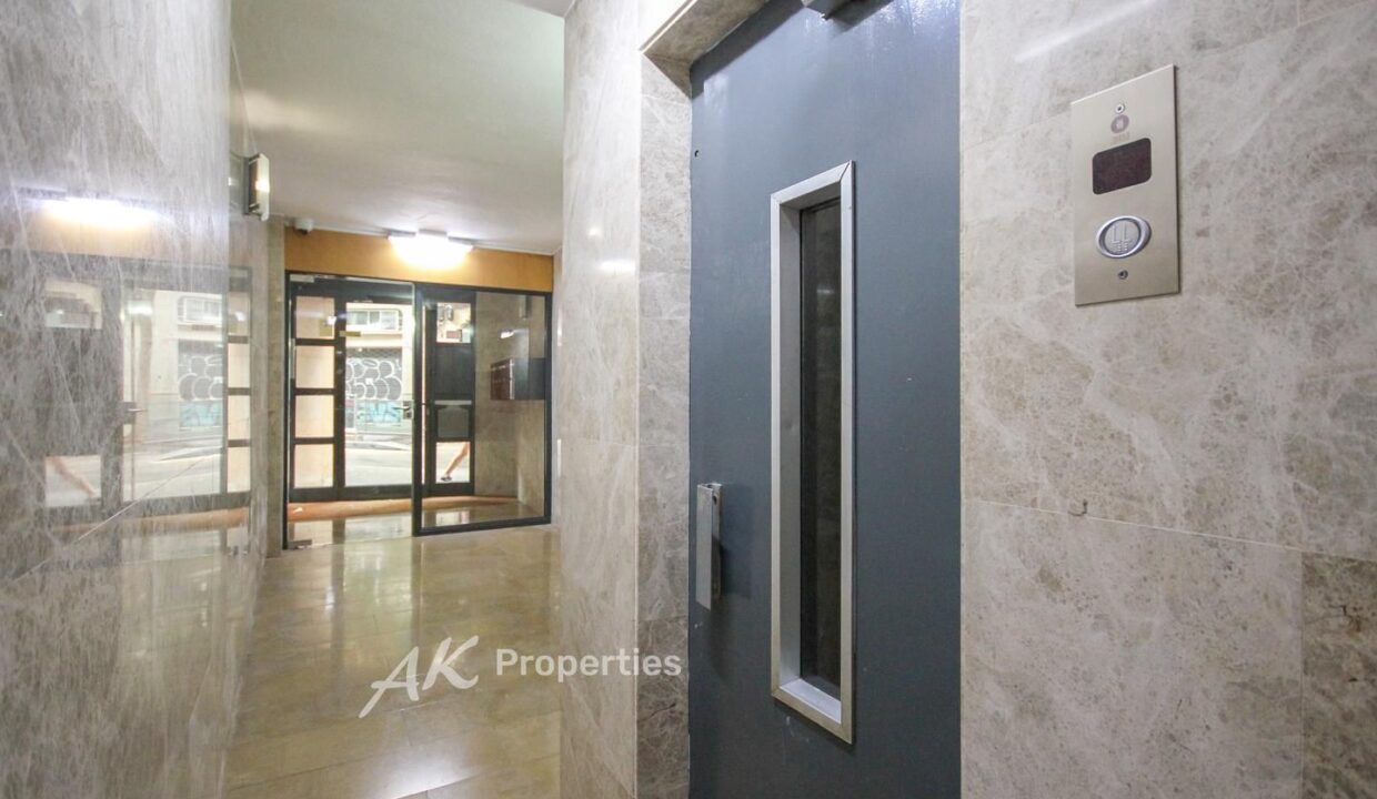 piso-luminoso-con-ascensor-y-terraza-en-5100afba-0004187552-1.jpg