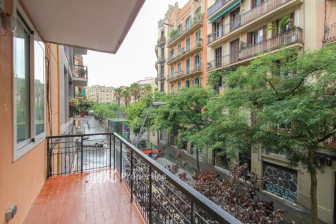 piso-luminoso-con-ascensor-y-terraza-en-815f1e2b-0004187552-2.jpg