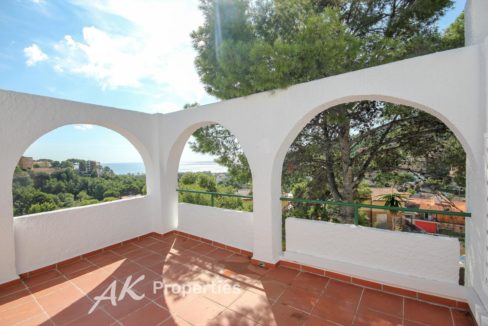 casa-recien-reformada-con-vistas-al-mar-4201188-083f7e0f.jpg