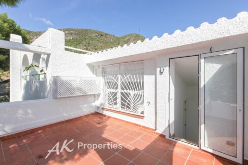casa-recien-reformada-con-vistas-al-mar-4201188-b0f504b3-2.jpg