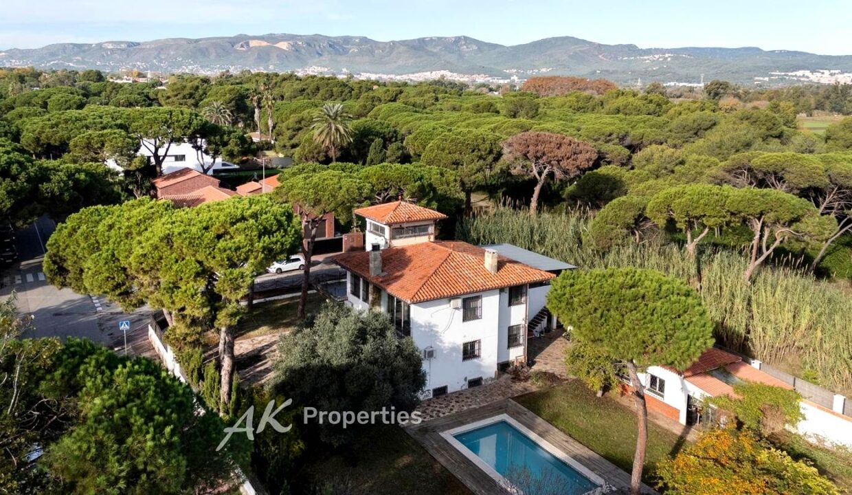 espectacular-casa-independiente-906592b5-0004222239-2.jpg