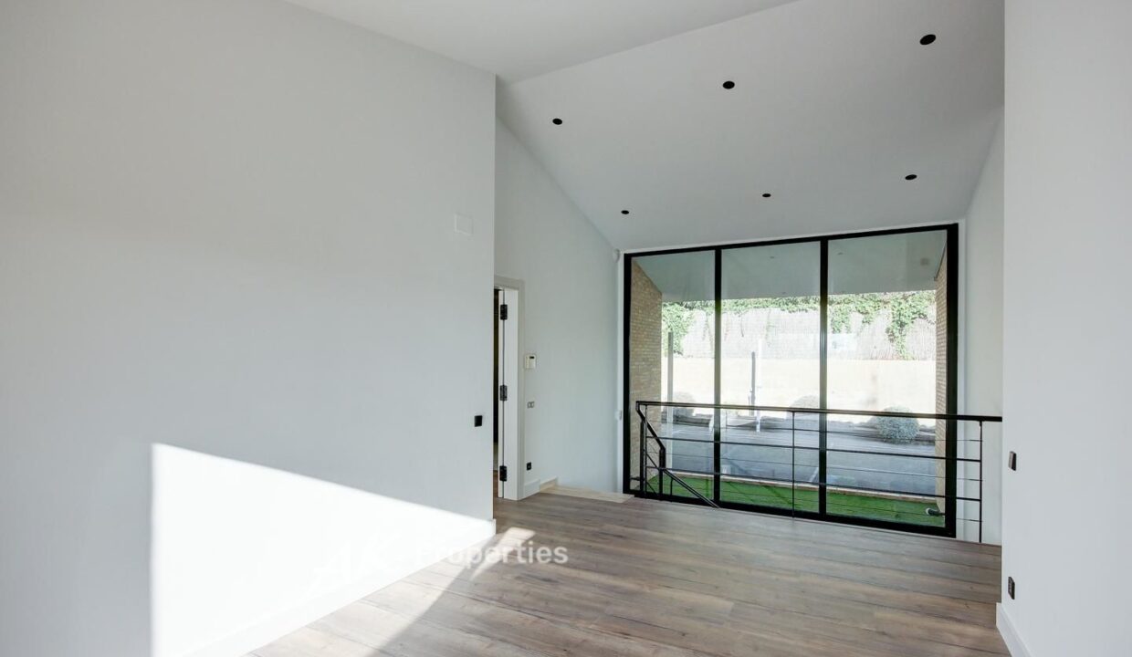 exclusiva-propiedad-en-bellamar-0e40c16a-0003706863-1.jpg