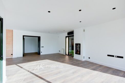 exclusiva-propiedad-en-bellamar-b2b0c3f5-0003706863-1.jpg