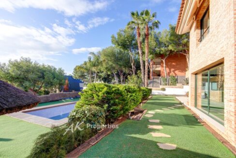exclusiva-propiedad-en-bellamar-f0c7806f-0003706863-1.jpg