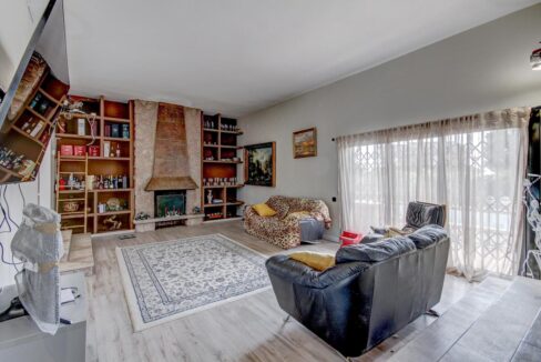 exclusiva-casa-unifamiliar-reformada-con-4240659-22ab2807-2.jpg