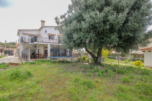 exclusiva-casa-unifamiliar-reformada-con-4240659-4023a933-2.jpg