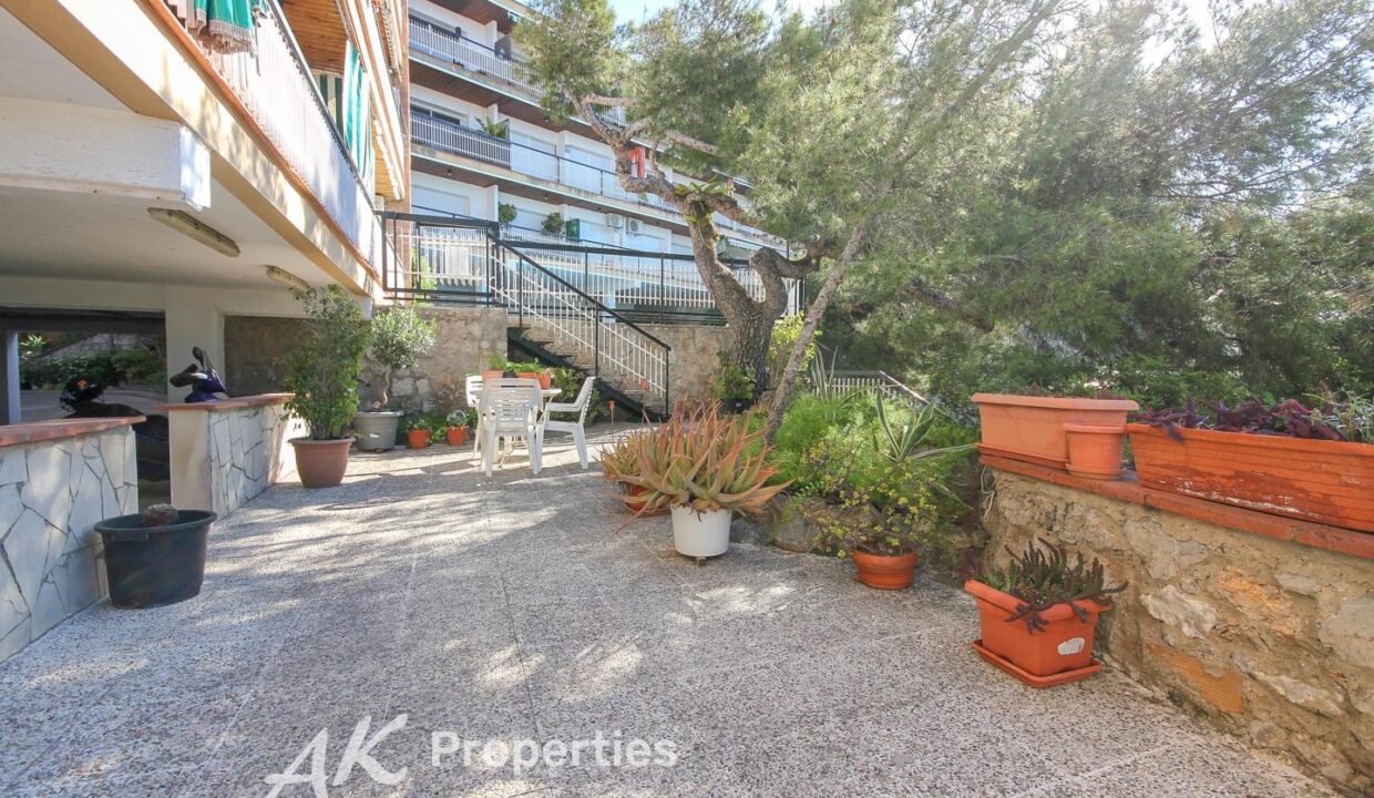 luminoso-apartamento-con-terraza-y-pisci-4247897-5c4a9791-5.jpg
