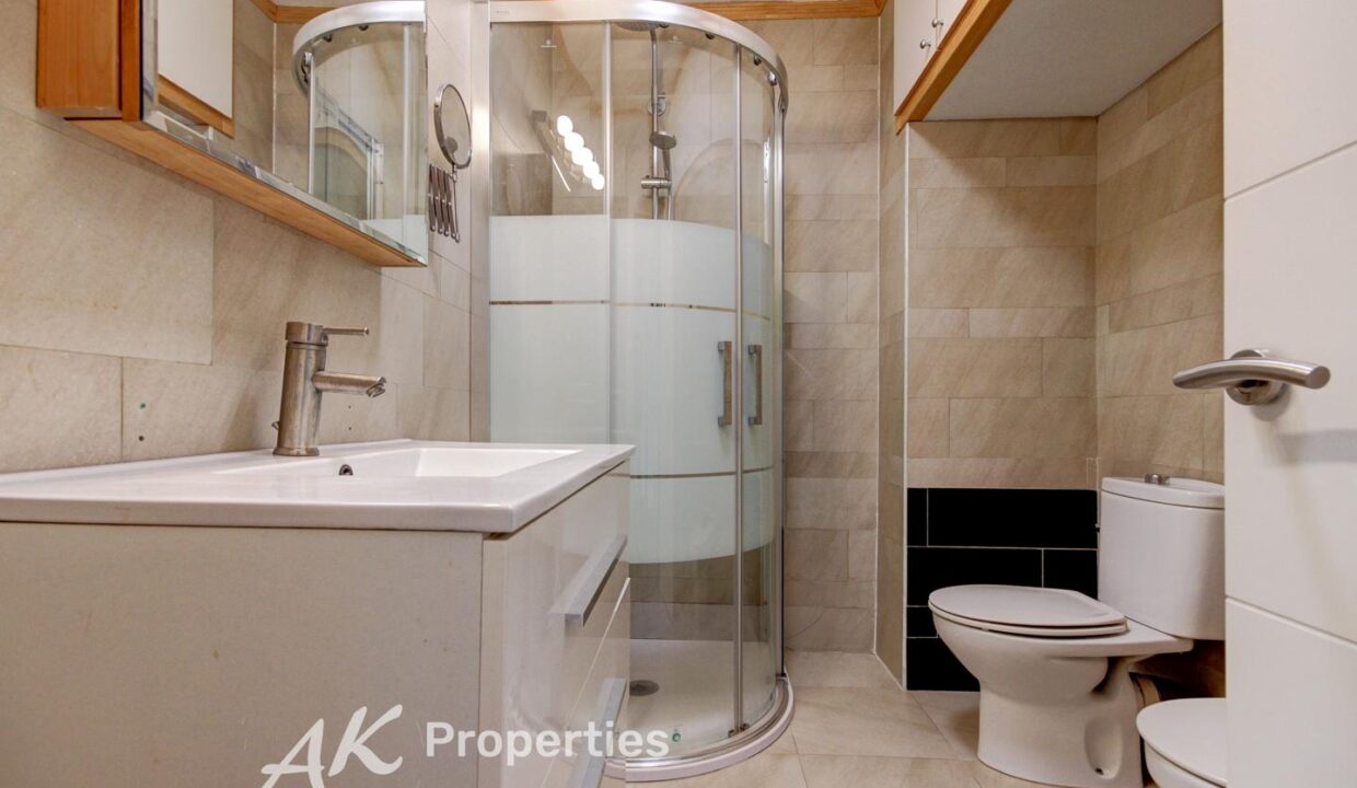 luminoso-apartamento-con-terraza-y-pisci-4247897-89329301-4.jpg