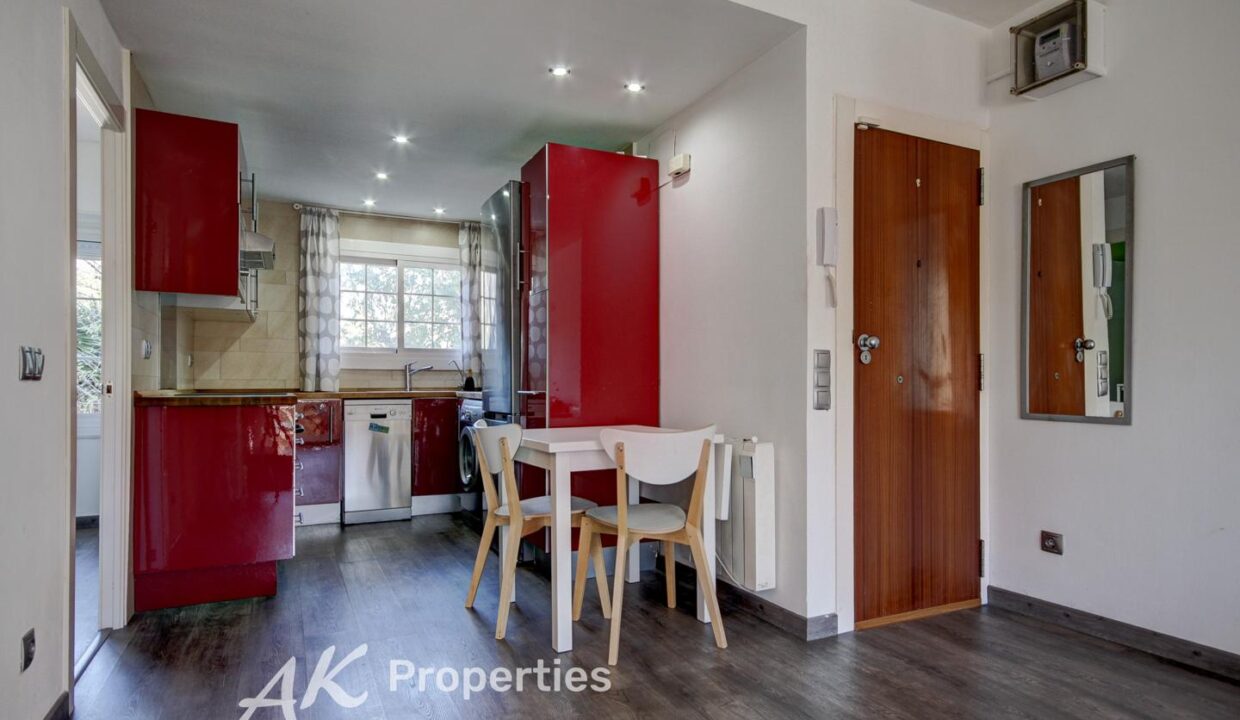 luminoso-apartamento-con-terraza-y-pisci-4247897-9dae107e-6.jpg