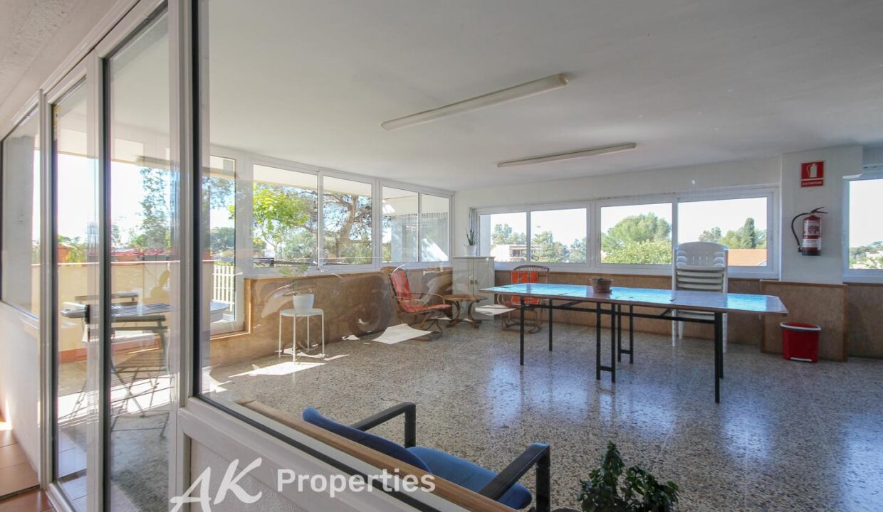 luminoso-apartamento-con-terraza-y-pisci-4247897-bc3e3fe0-6.jpg