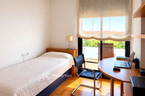 piso-con-terraza-piscina-parking-y-trast-dc8d7f7c-0004288649-5.jpg