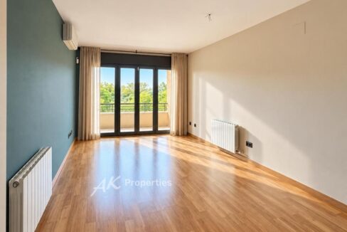 magnfico-apartamento-con-terraza-vistas-710d8ec4-0004290908-1.jpg