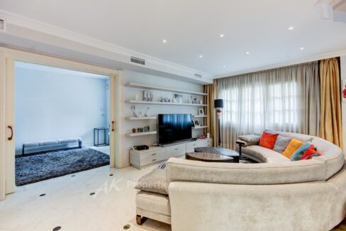 casa-de-alto-standing-en-castelldefels-3043db5c-0003386812-1.jpg