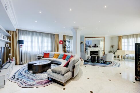 casa-de-alto-standing-en-castelldefels-5e7c2b7d-0003386812-1.jpg