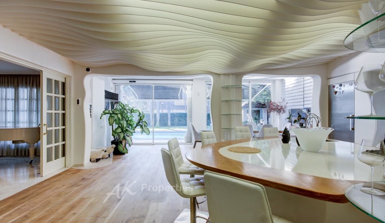 casa-de-alto-standing-en-castelldefels-70b35592-0003386812-1.jpg