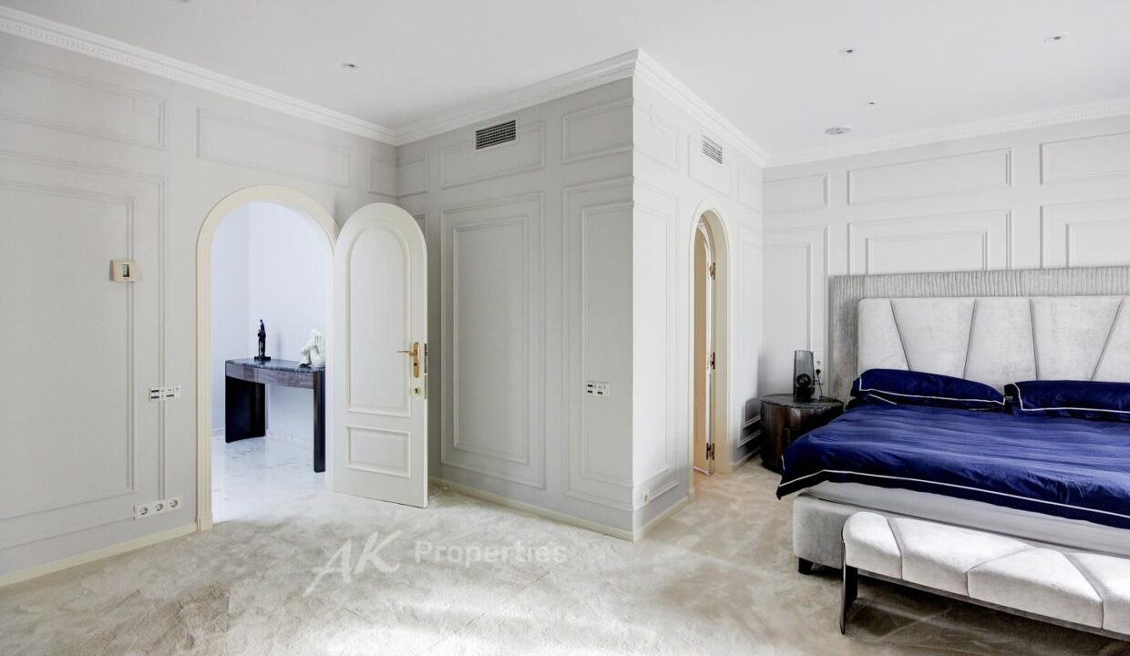 casa-de-alto-standing-en-castelldefels-8639c1d6-0003386812-1.jpg