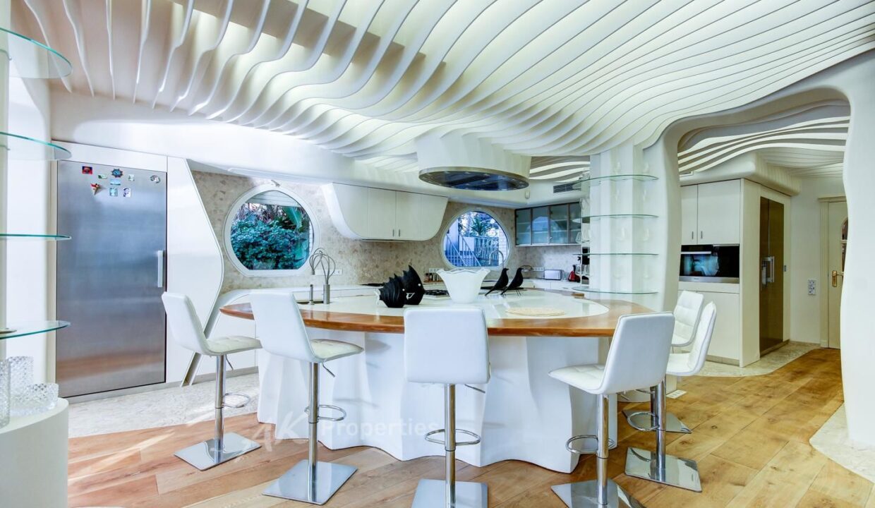casa-de-alto-standing-en-castelldefels-a8eadacc-0003386812-1.jpg