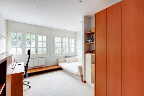 casa-de-alto-standing-en-castelldefels-afbbee8f-0003386812-1.jpg